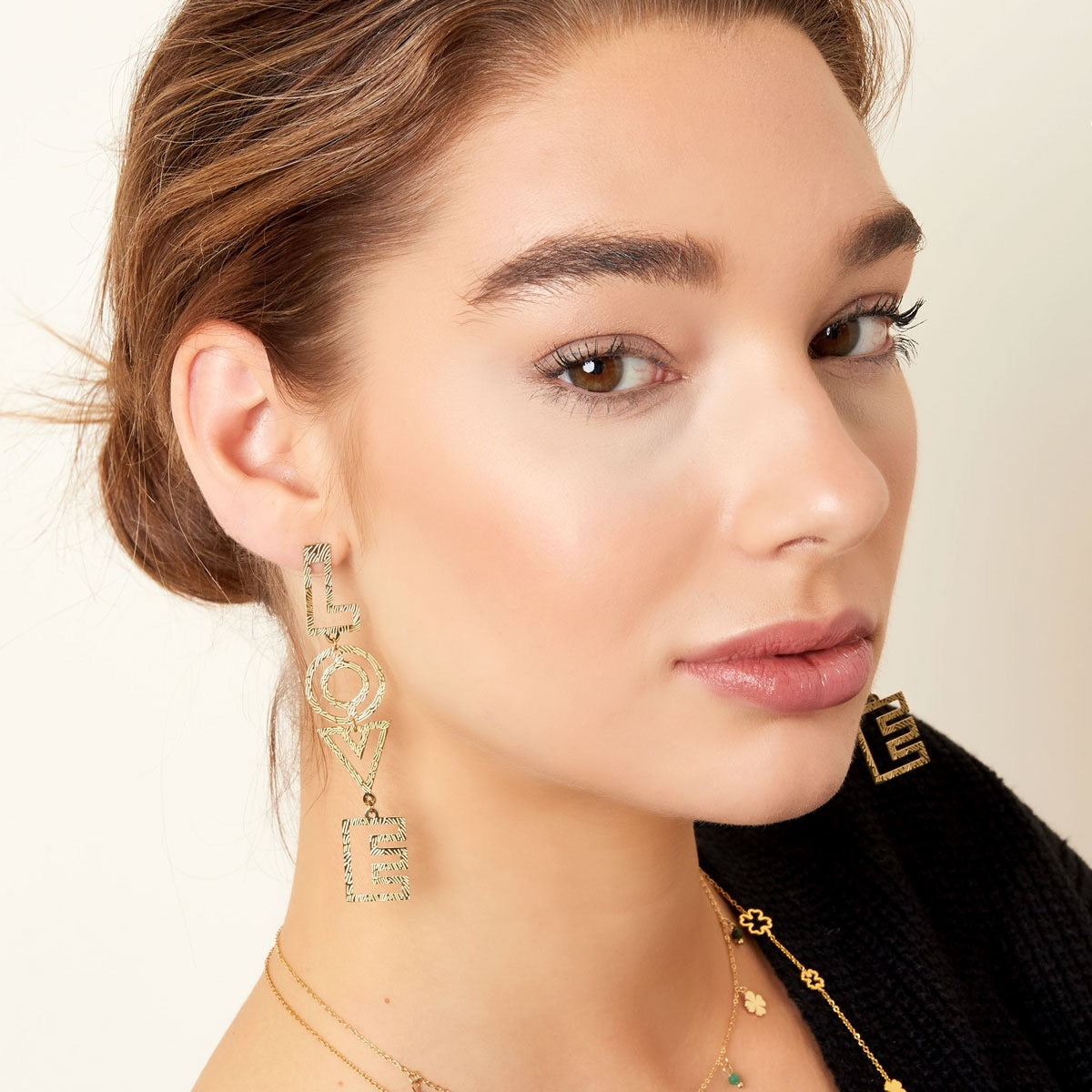 LOVE - oorbellen goud