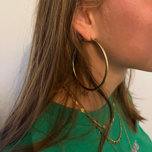 Maartje - oorbellen goud