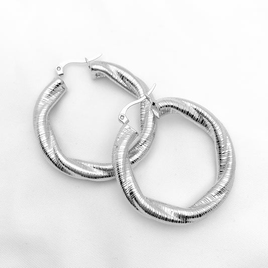 Wavey drizzle - hoops zilver